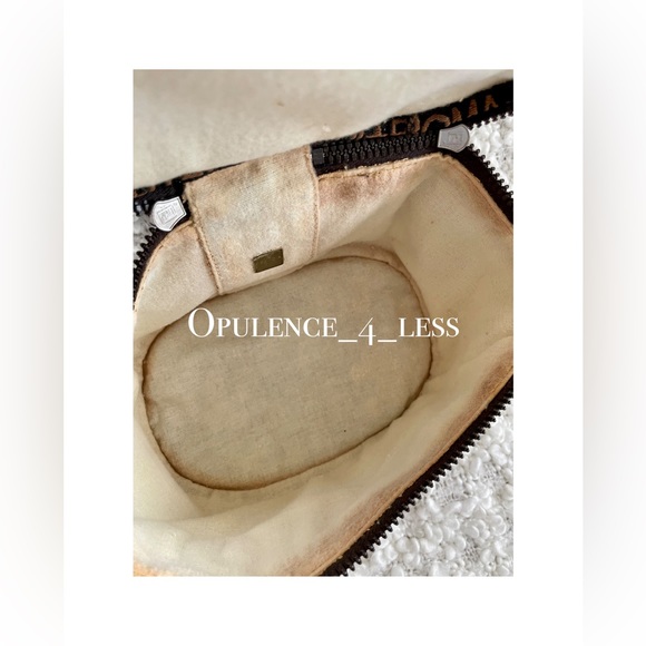 Fendi Monogram Handbag - Picture 7 of 9